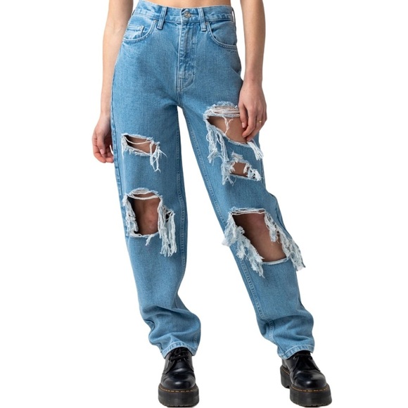 BDG Urban Outfitters High Rise Baggy Destroyed Modern Boyfriend Jeans Size 26 - Picture 1 of 13